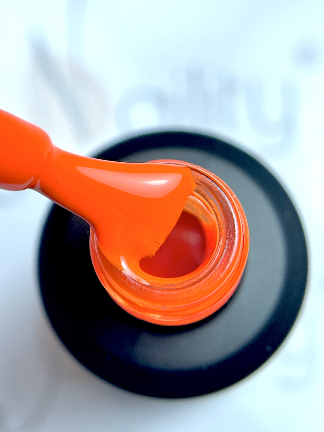 VERNIS SEMI-PERMANENT 107 Néon Orange 7ml