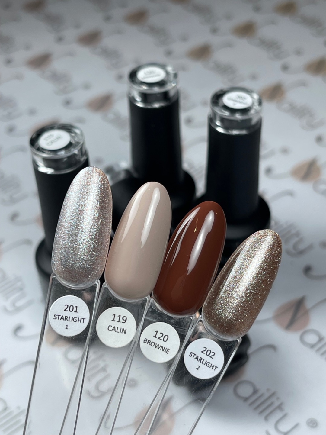 Vernis semi-permanent 119 Câlin 15ml