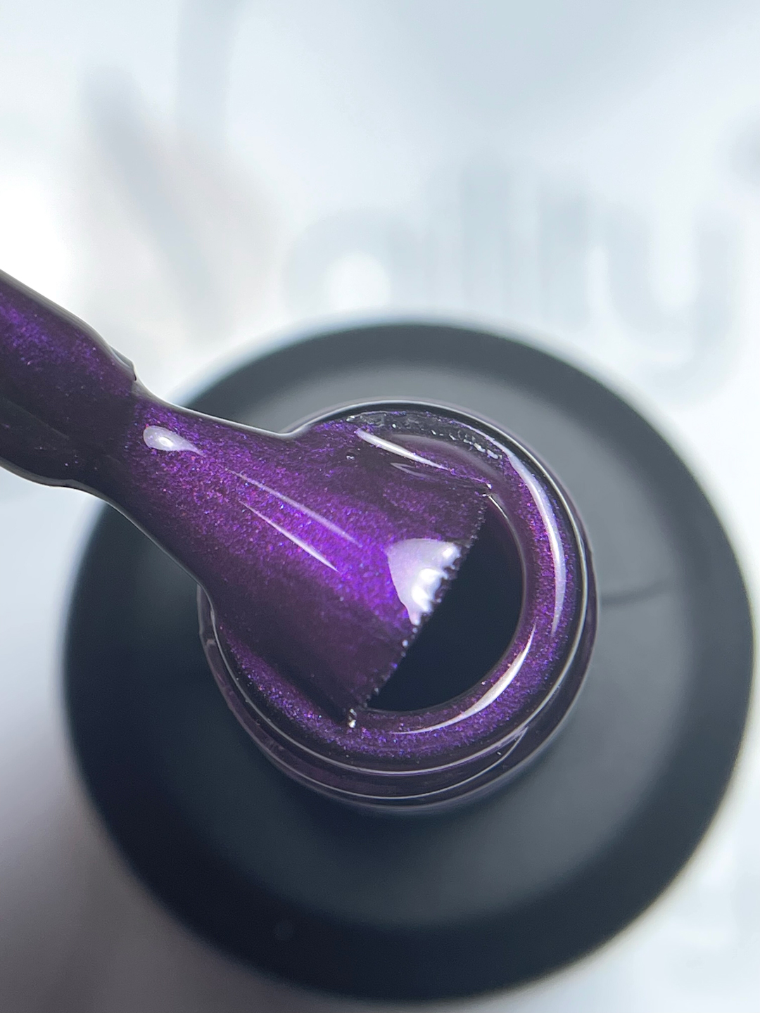 VERNIS SEMI-PERMANENT 28 Violine 15ml